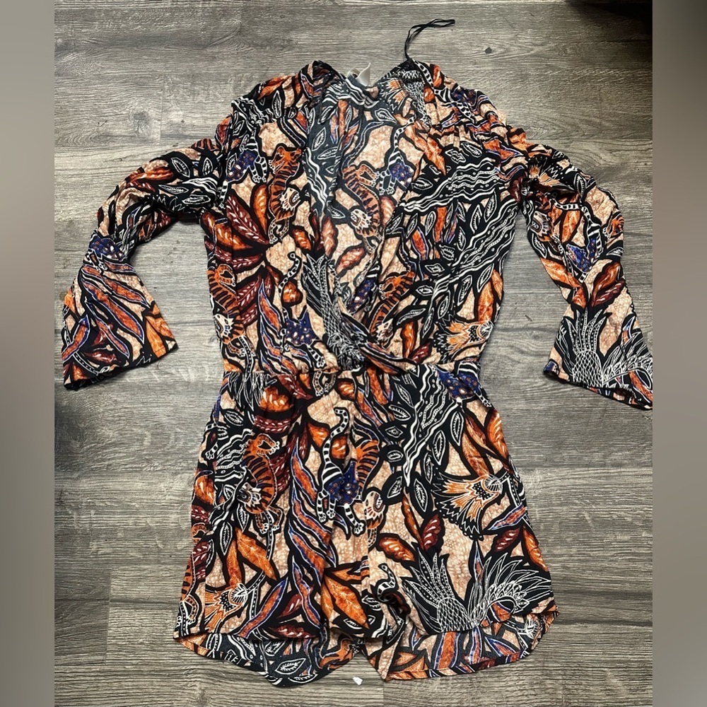 H&M
Multicolor Patterned jumpsuit - Picture 9 of 9